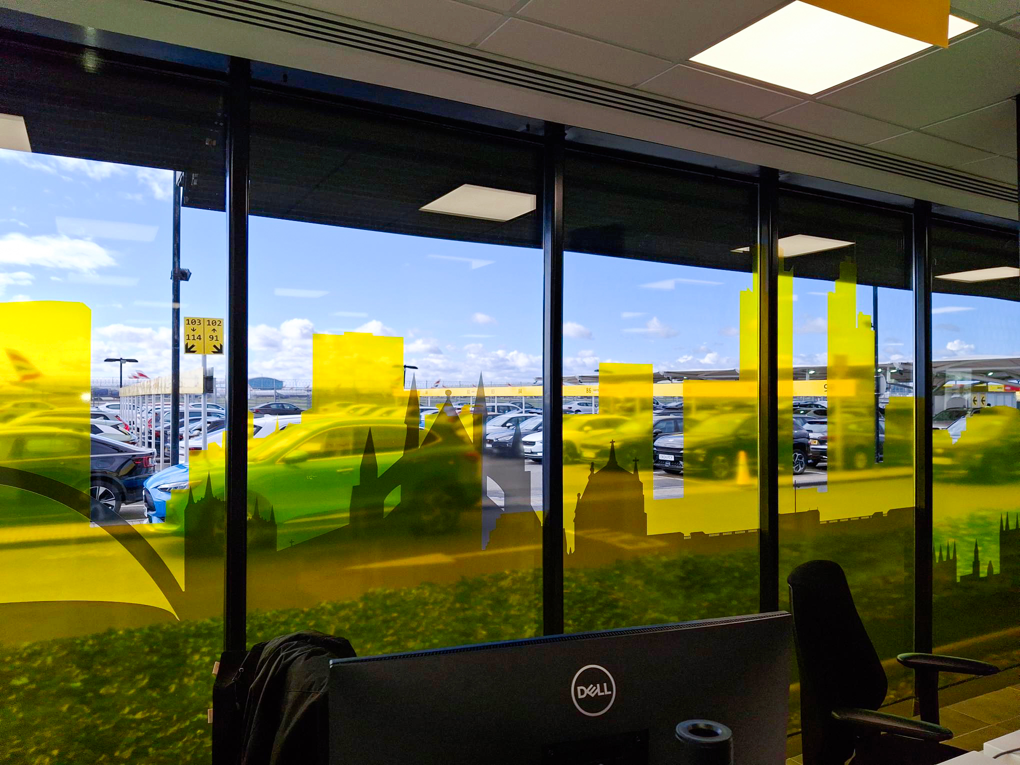 Hertz window graphics