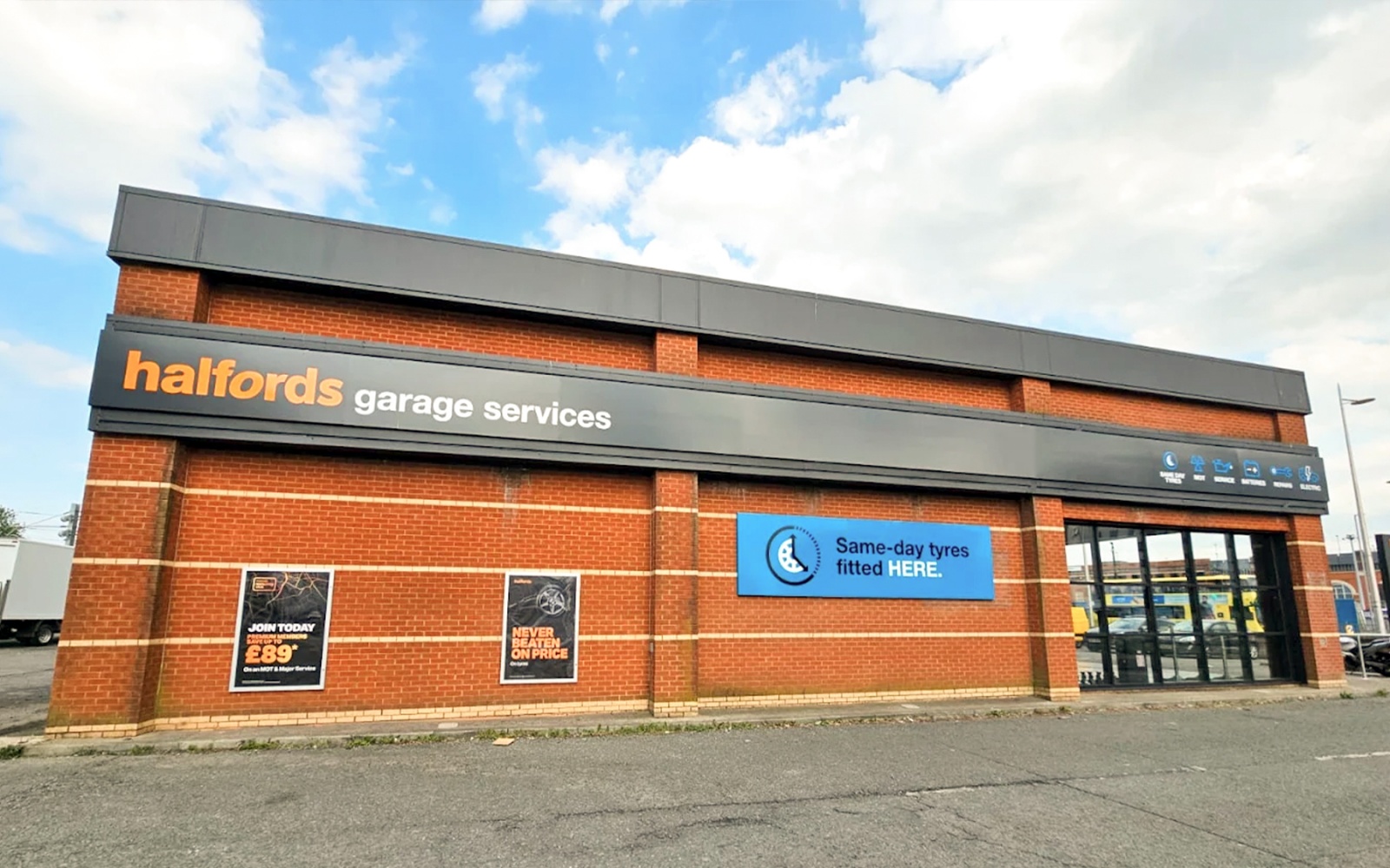 Halfords garage services exterior