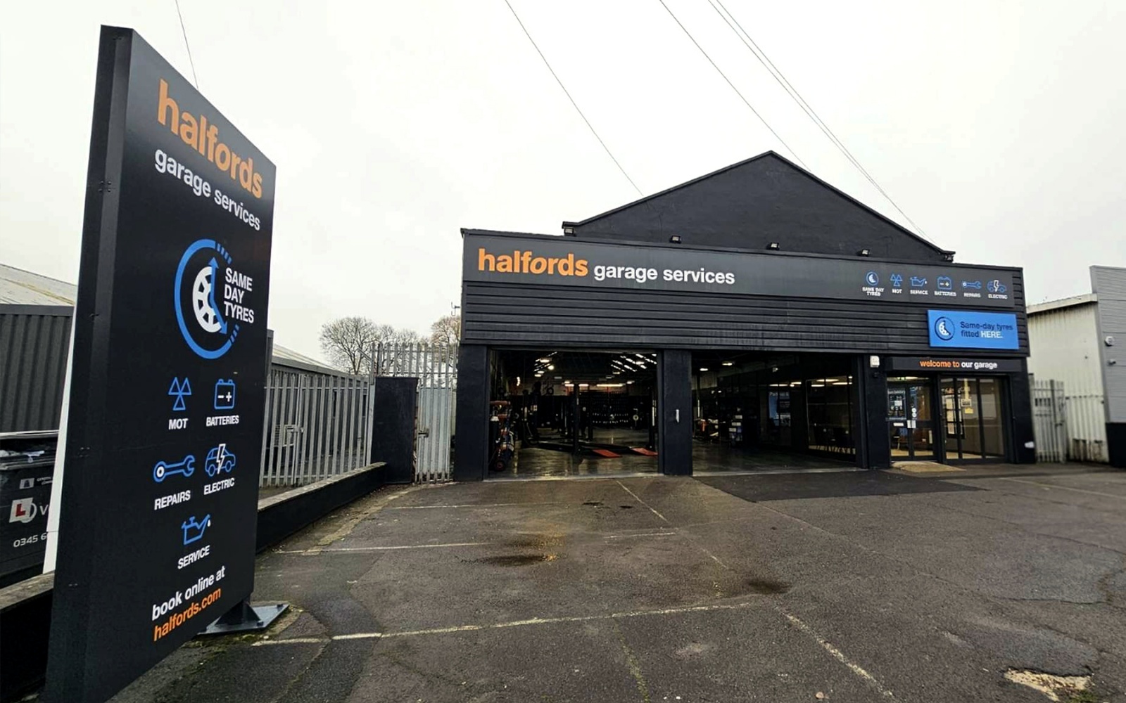 Halfords garage services exterior